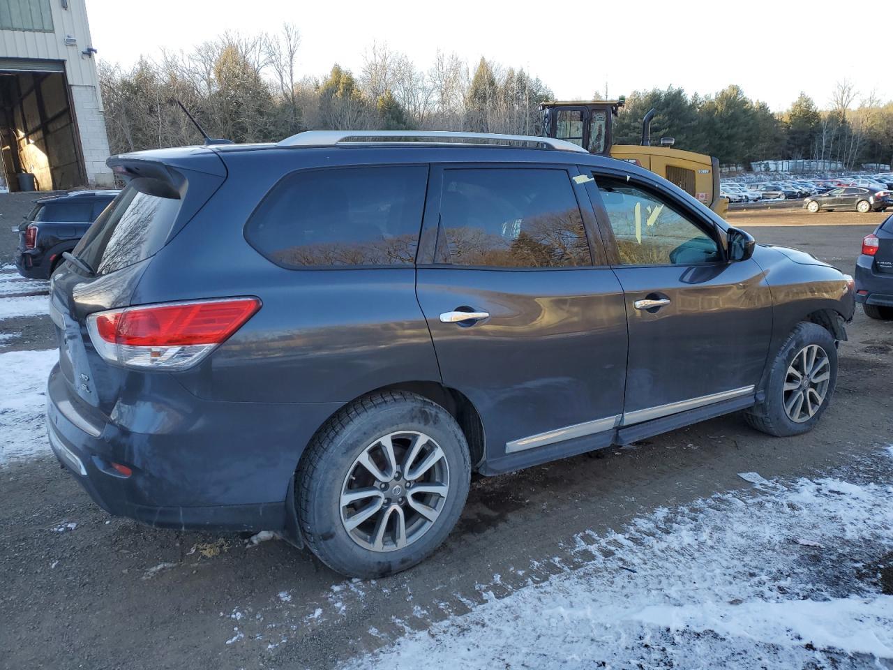 2013 NISSAN PATHFINDER - Фото 3