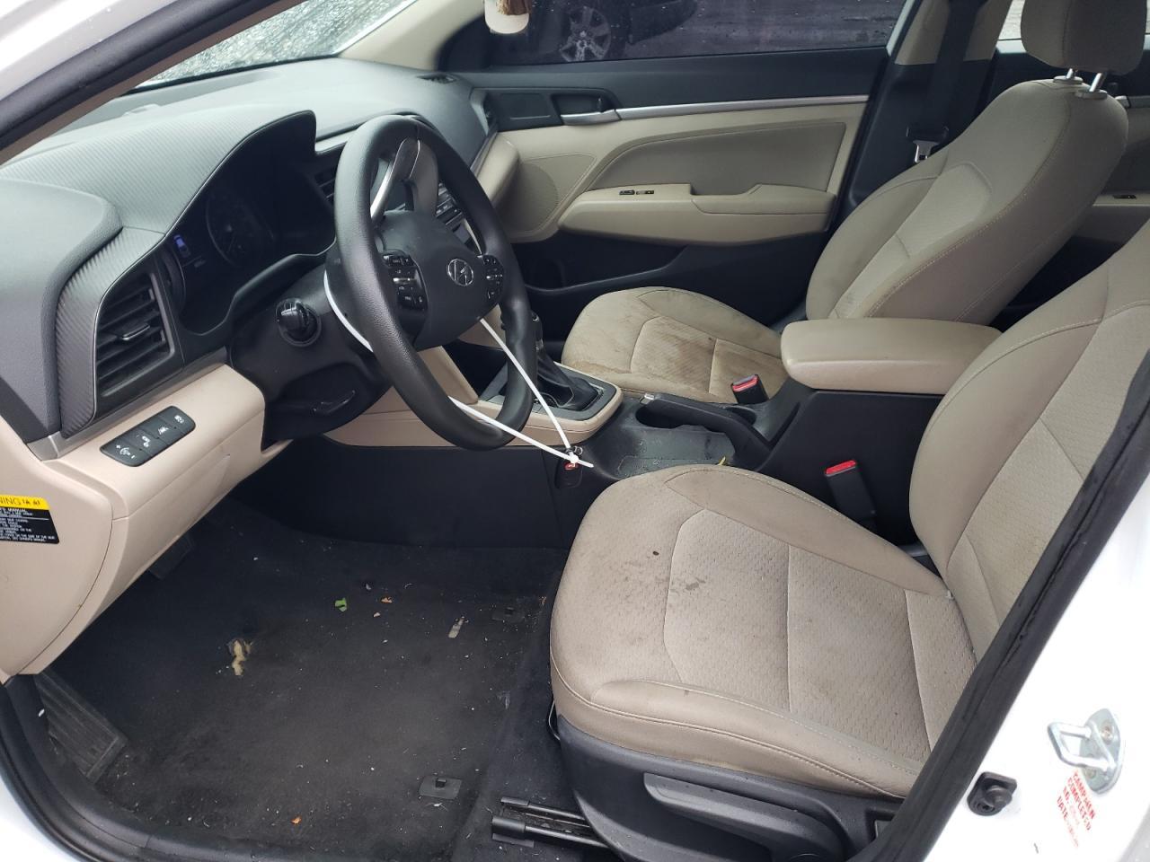 2019 HYUNDAI ELANTRA SE - Image 7