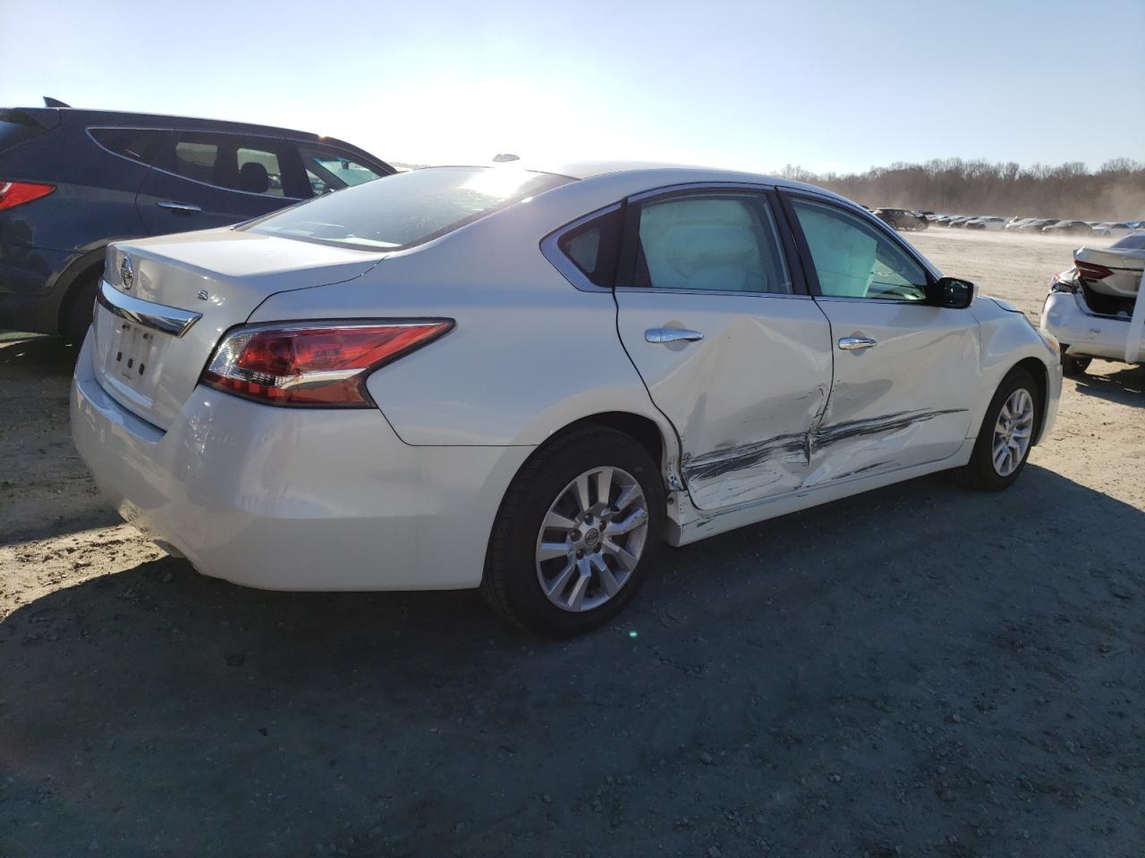 2015 NISSAN ALTIMA 2.5 - Фото 3