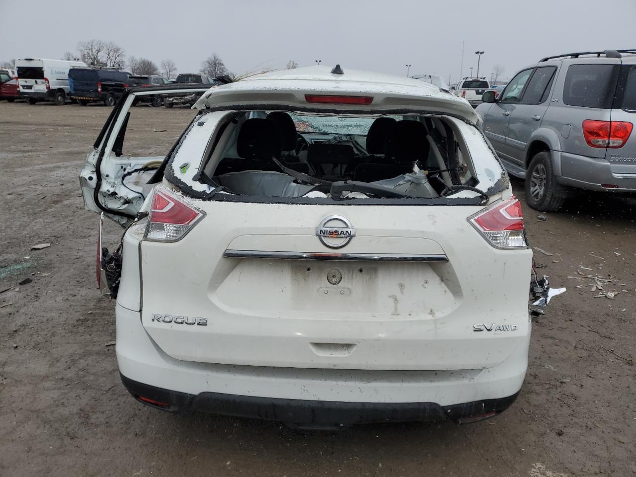 2016 NISSAN ROGUE S - Фото 6