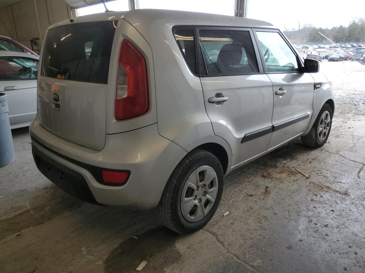 2013 KIA SOUL - Image 3