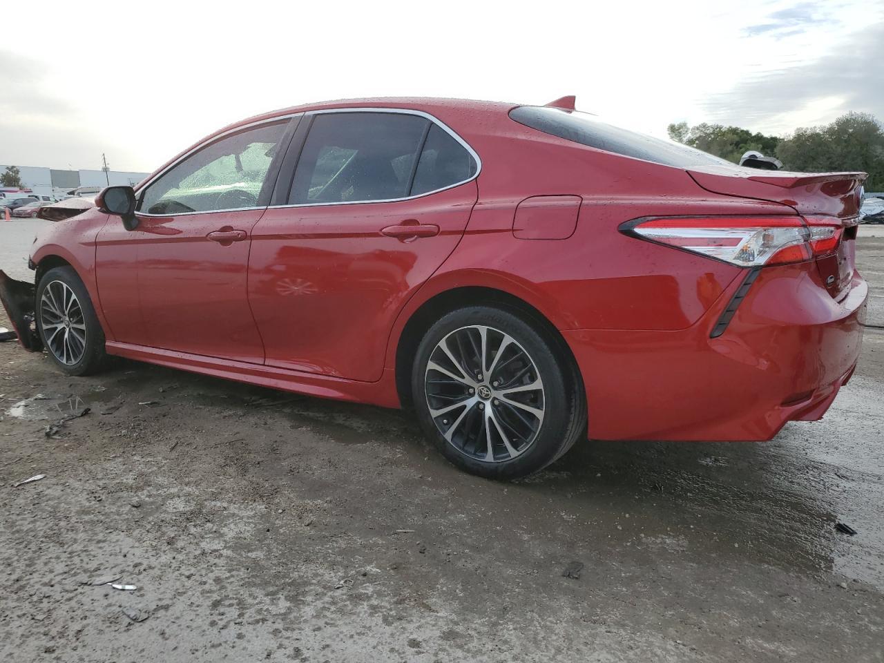 2020 TOYOTA CAMRY SE - Image 2