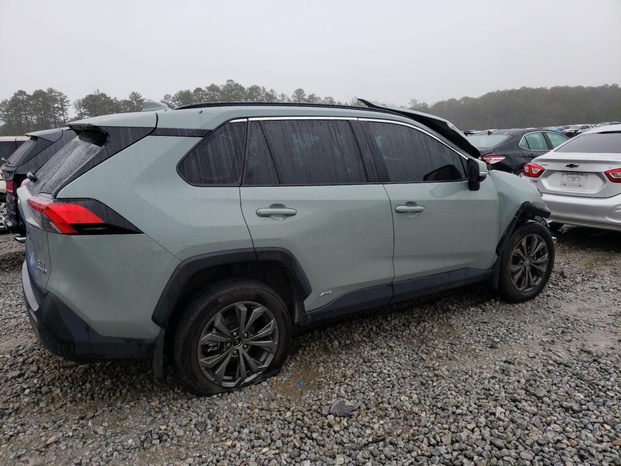 2022 TOYOTA RAV4 XLE P - Фото 3