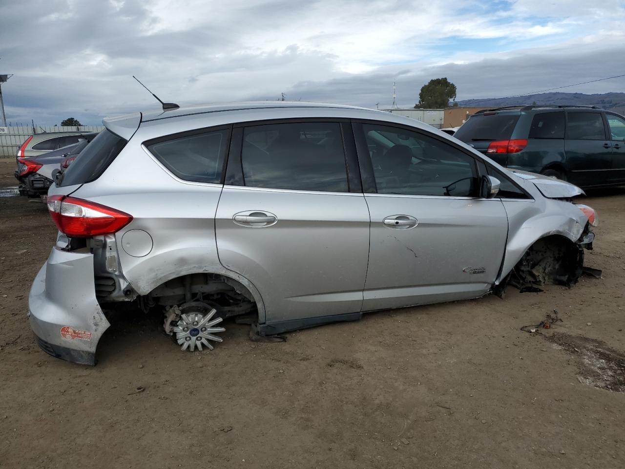 2016 FORD C-MAX PREM - Фото 3
