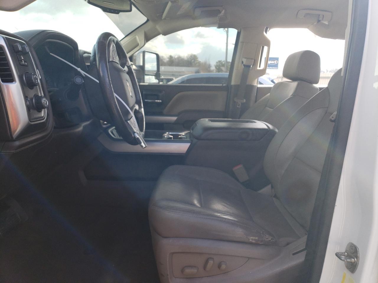 2017 CHEVROLET SILVERADO - Image 7