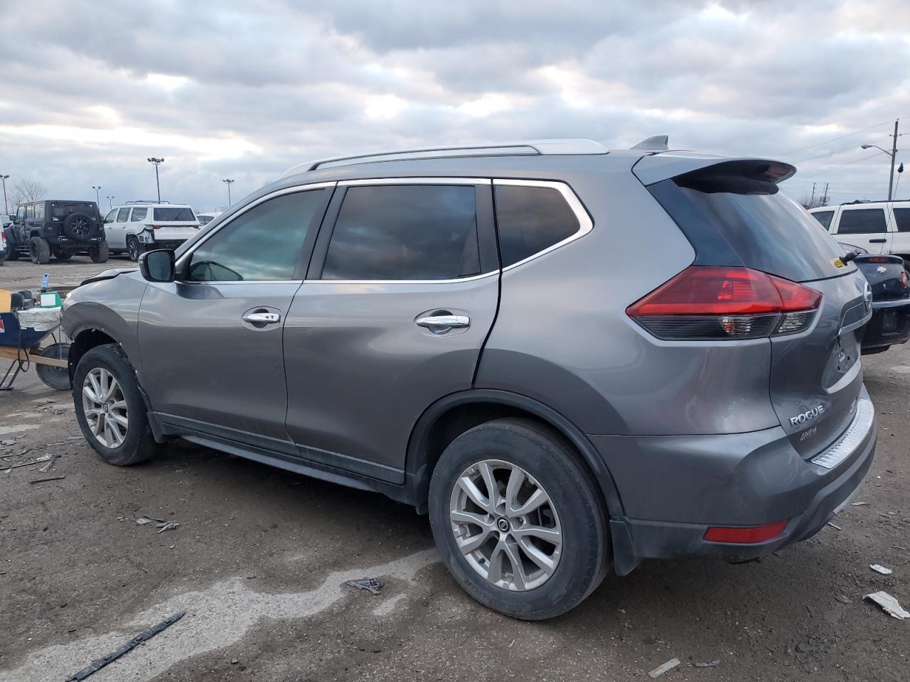 2018 NISSAN ROGUE S - Фото 2
