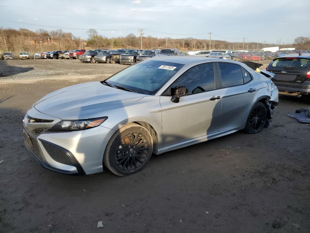 2021 TOYOTA CAMRY SE