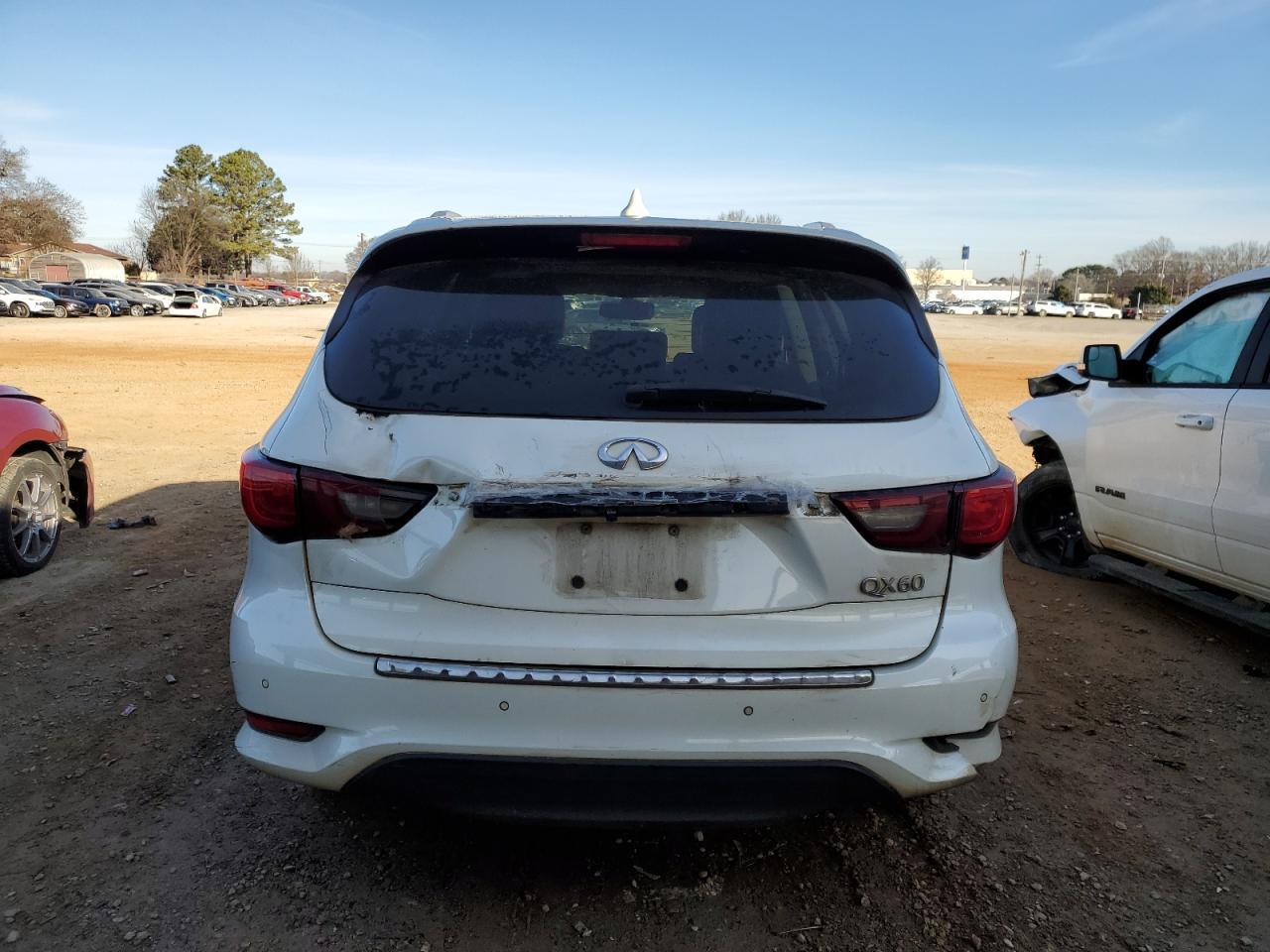 2019 INFINITI QX60 LUXE - Фото 6