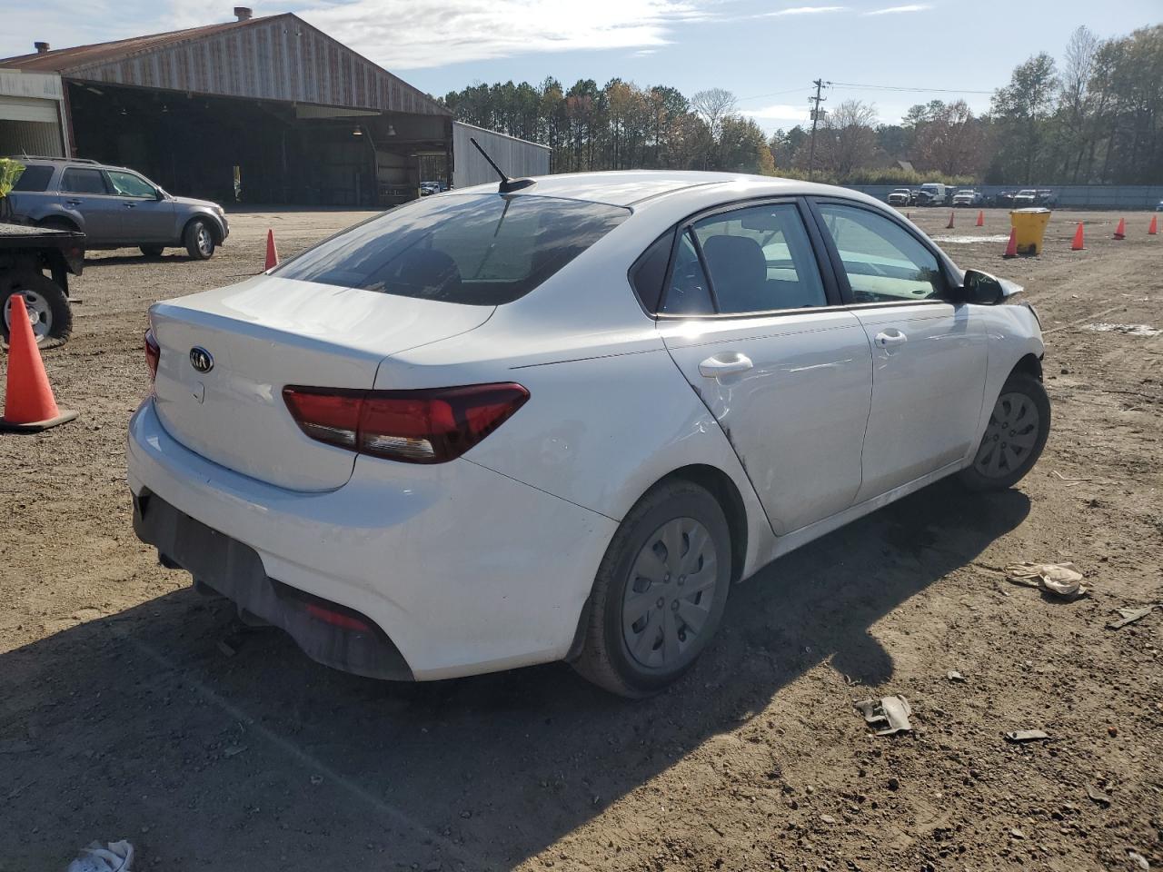 2020 KIA RIO LX - Фото 3