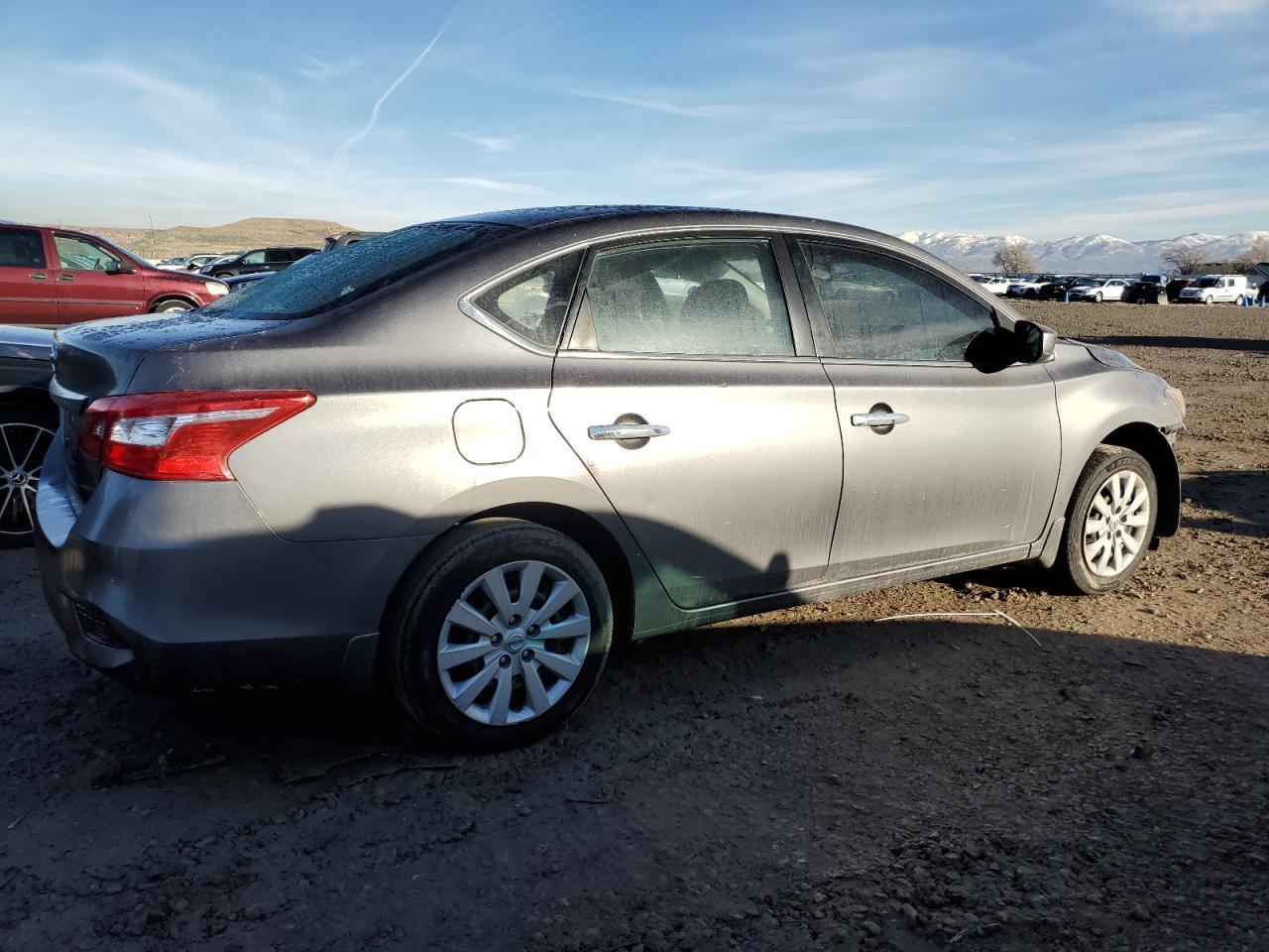 2017 NISSAN SENTRA S - Фото 3