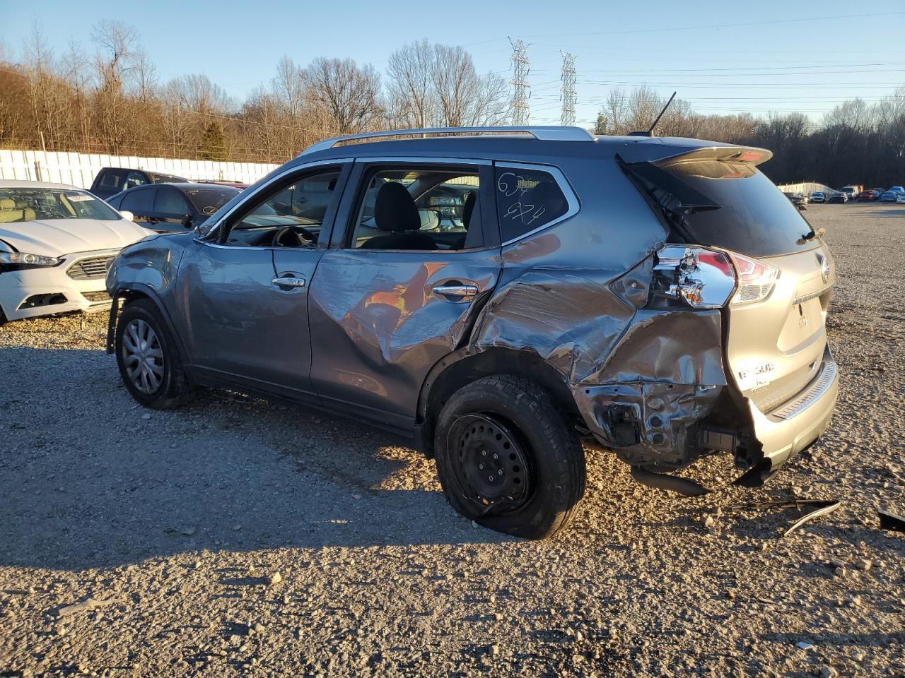 2016 NISSAN ROGUE S - Фото 2