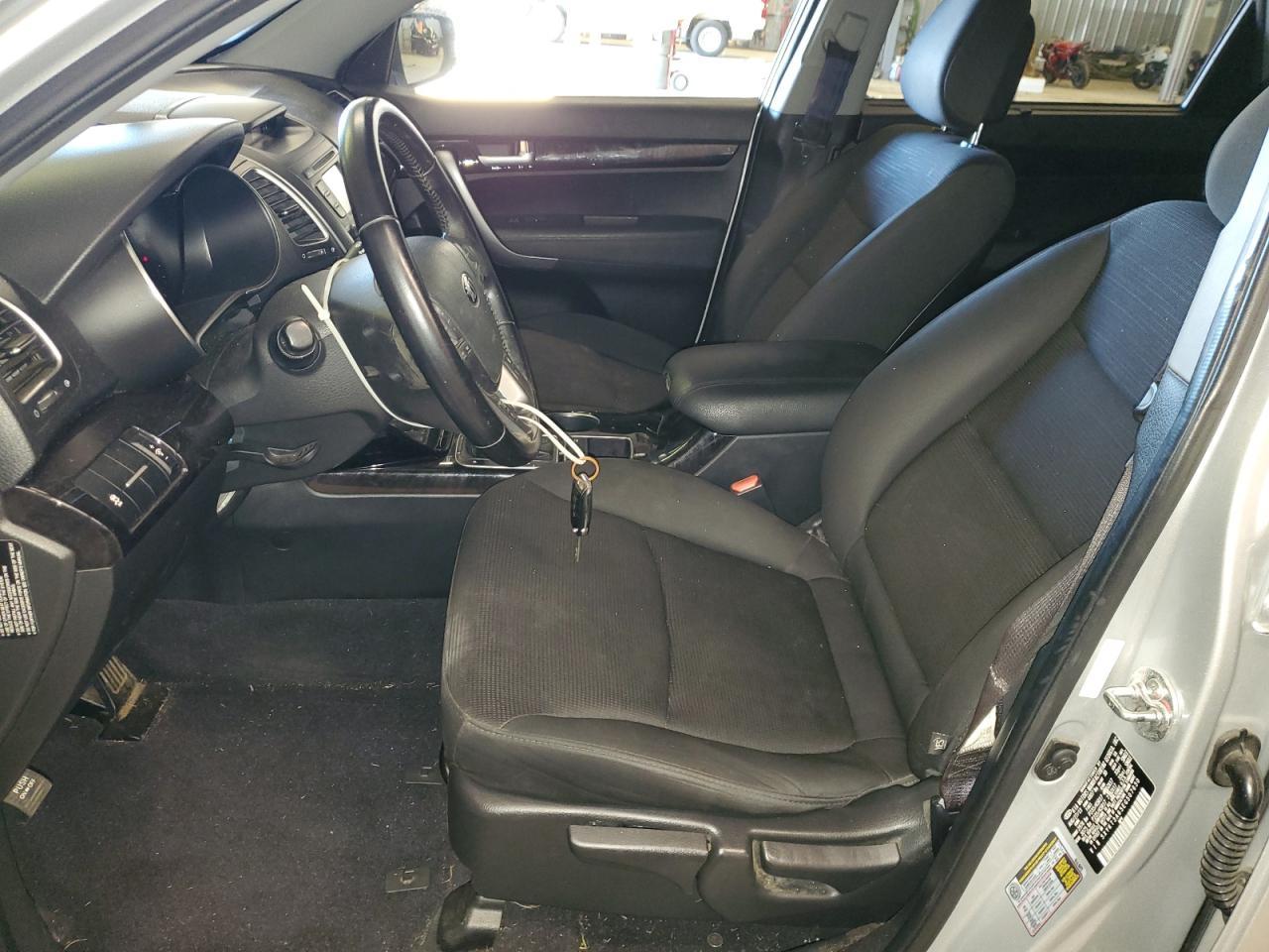 2014 KIA SORENTO LX - Фото 7