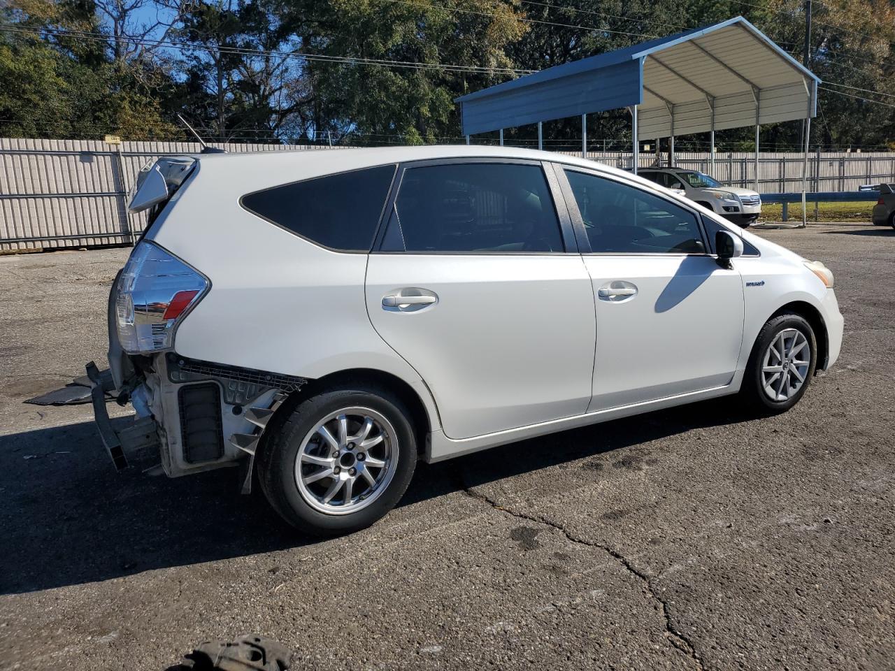 2013 TOYOTA PRIUS V - Фото 3