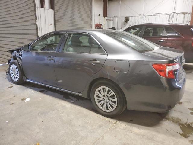 2013 Toyota Camry L - Фото 2