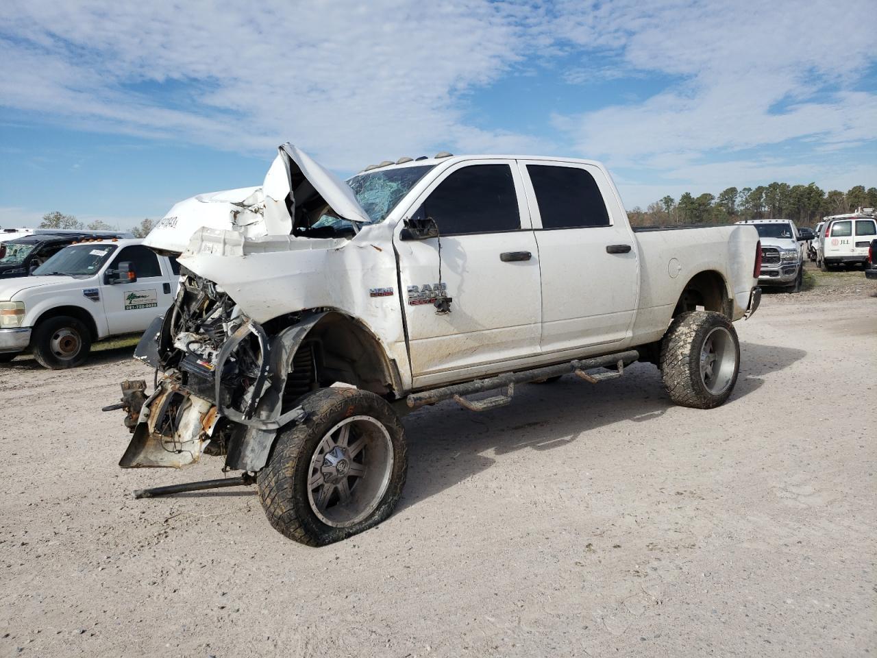 2016 RAM 2500 ST car image