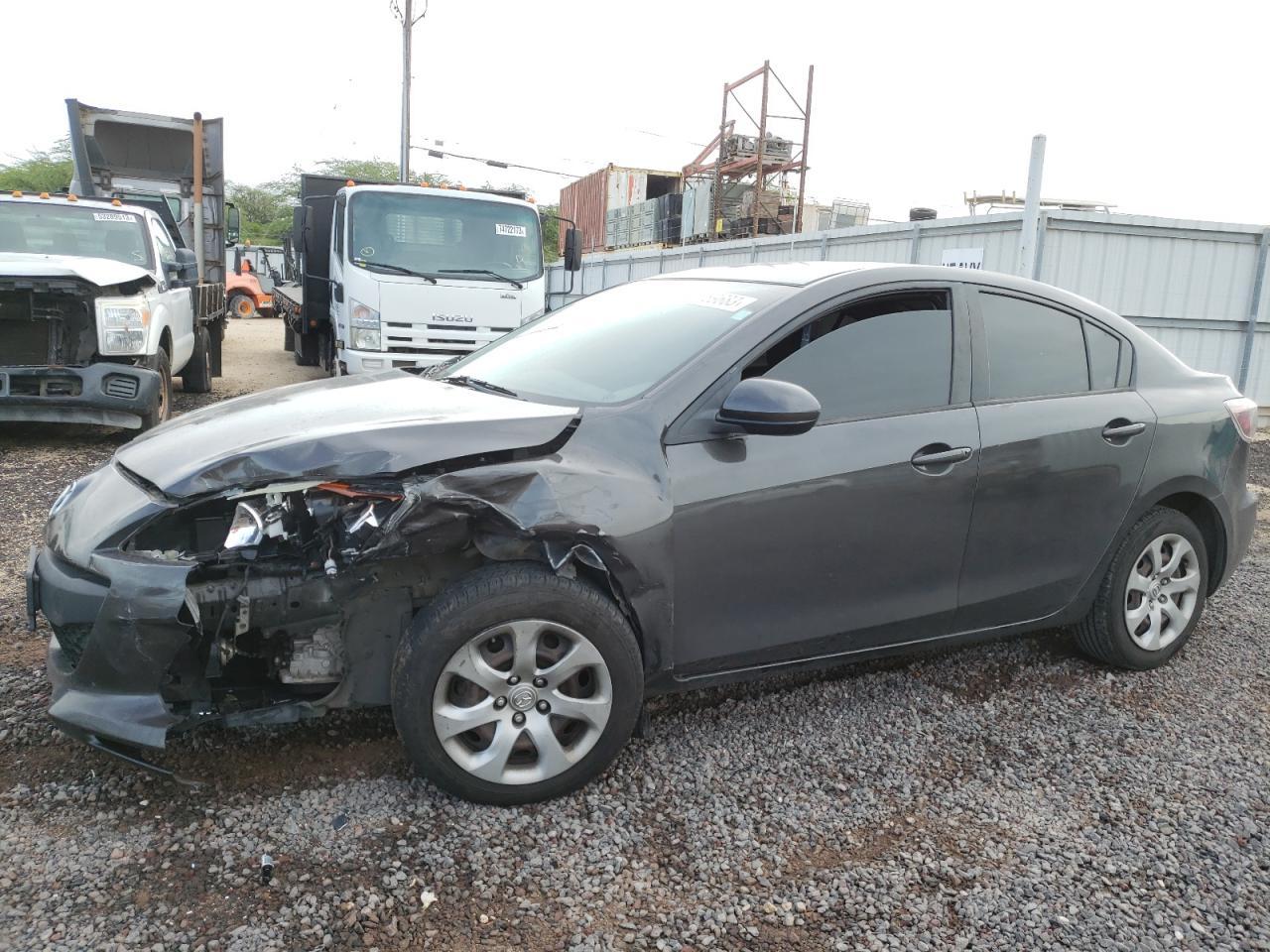 2013 MAZDA 3 I car image