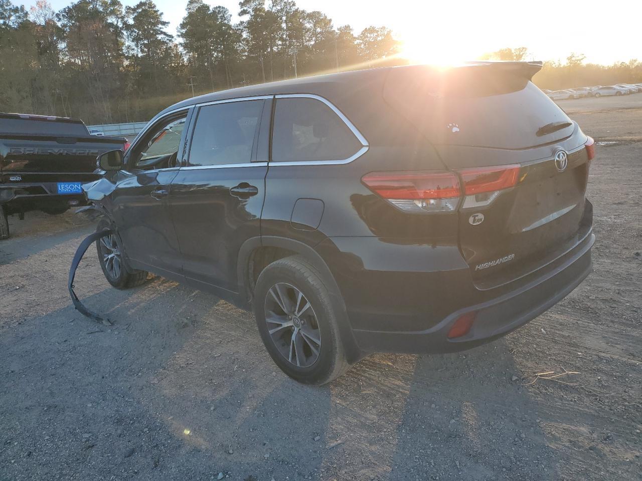2019 TOYOTA HIGHLANDER - Фото 2