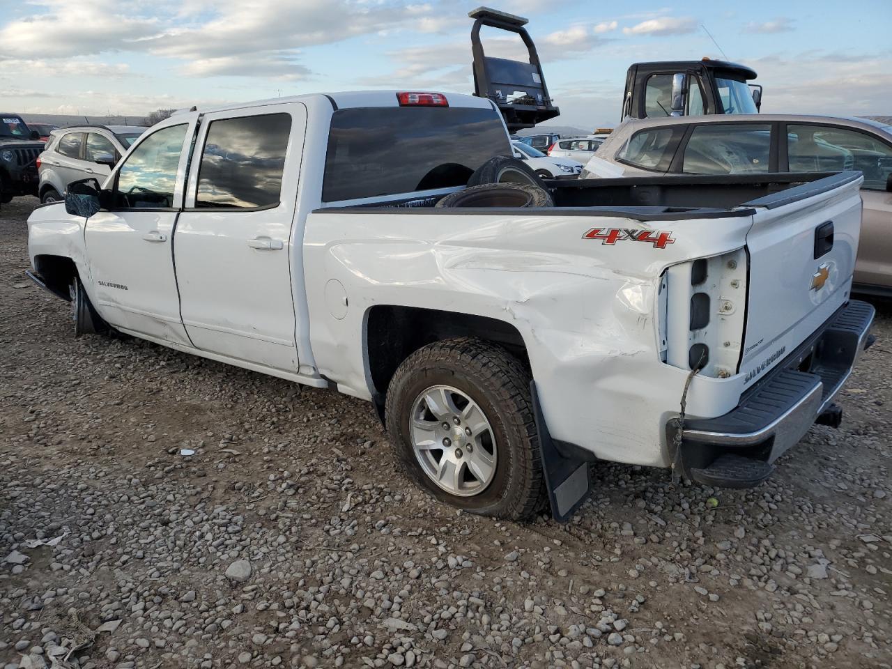 2017 CHEVROLET SILVERADO - Image 2