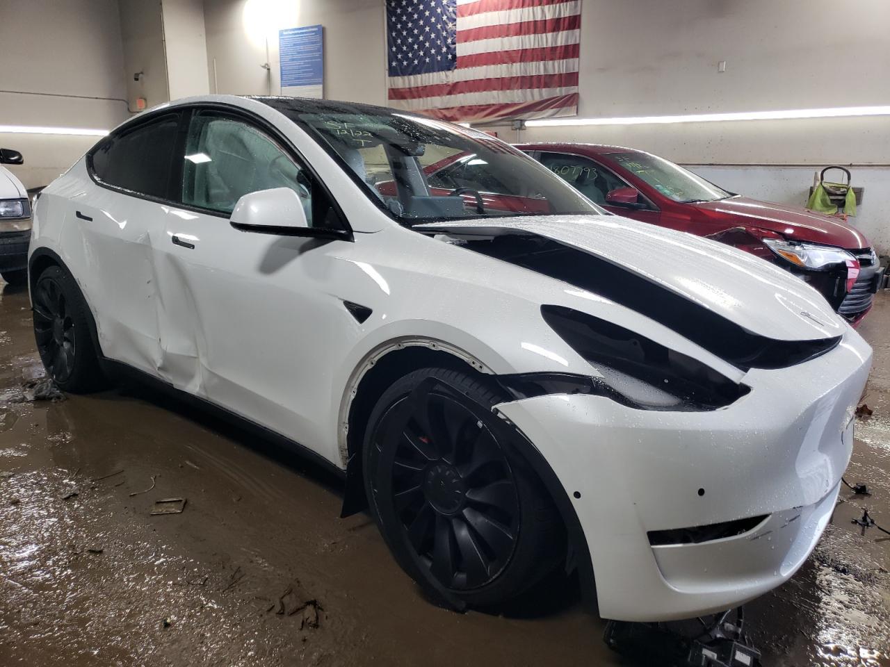 2022 TESLA MODEL Y - Image 4
