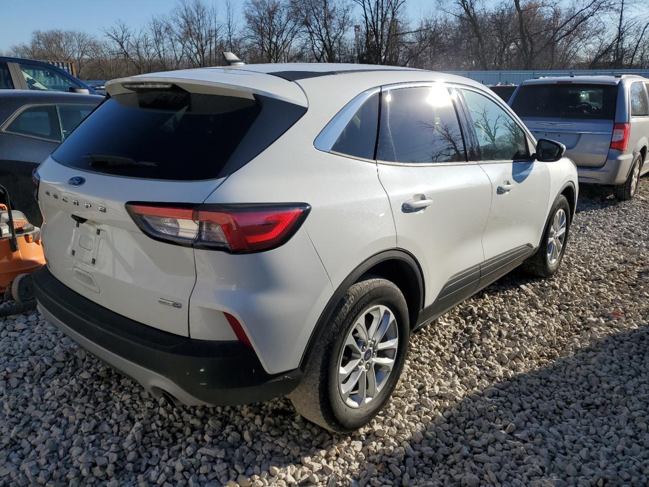 2020 FORD ESCAPE SE - Image 3