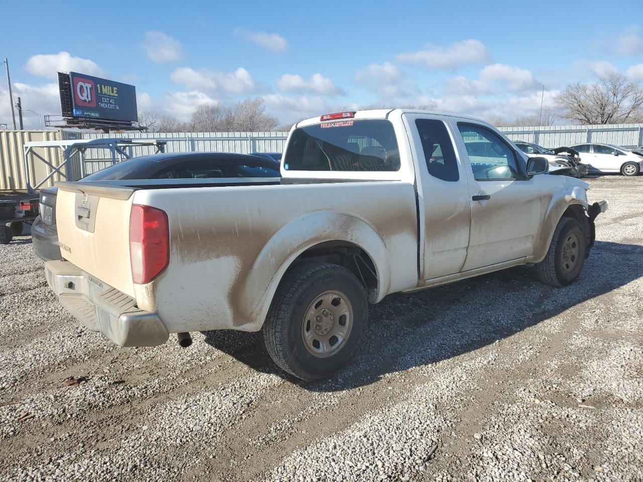 2016 NISSAN FRONTIER S - Фото 3