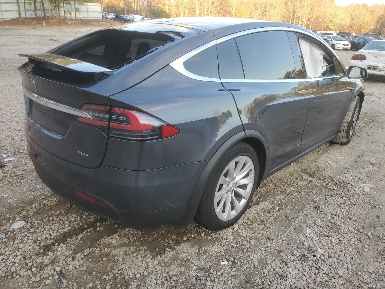2018 TESLA MODEL X - Фото 3