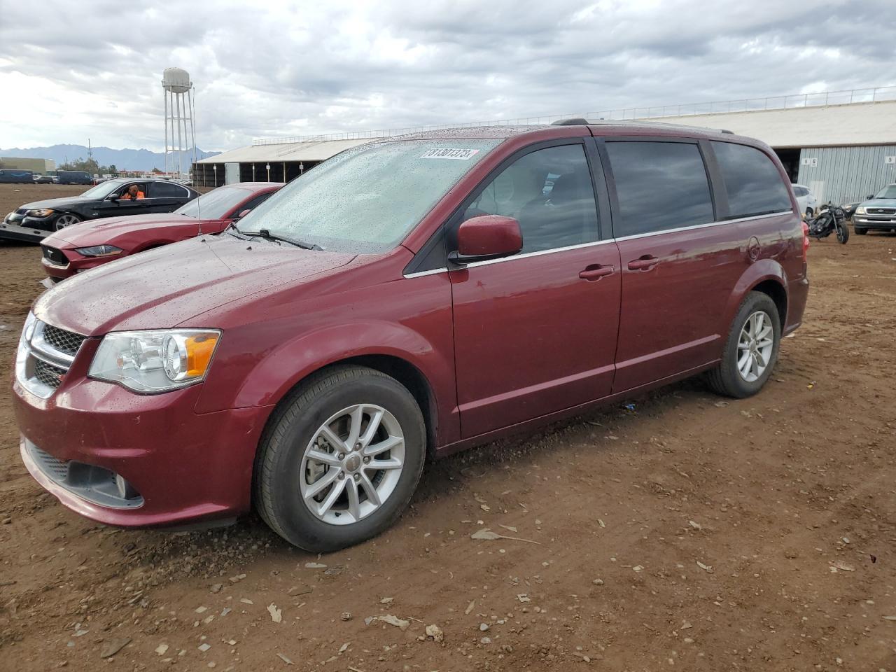 2018 DODGE GRAND CARA car image