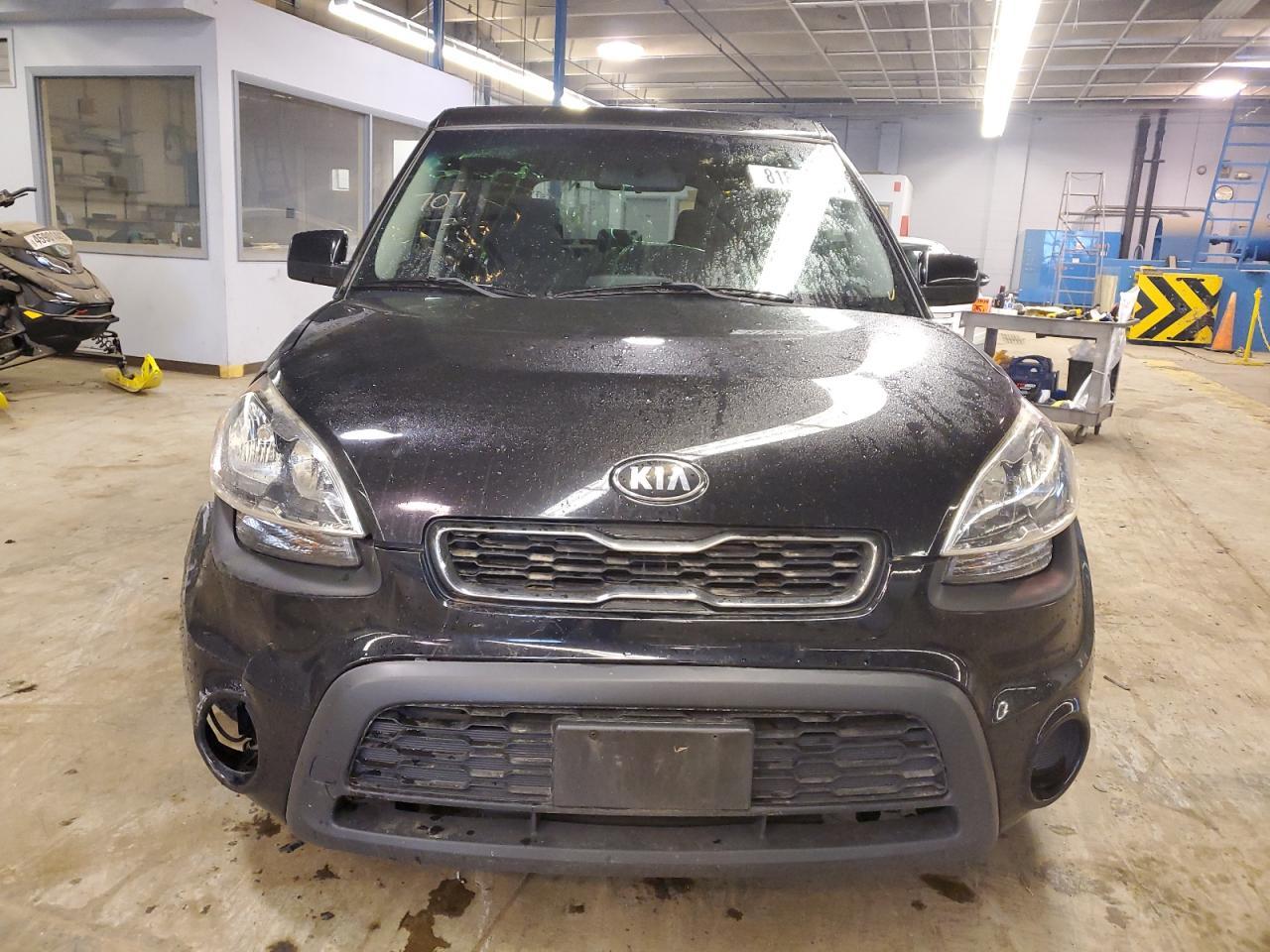 2013 KIA SOUL - Image 5