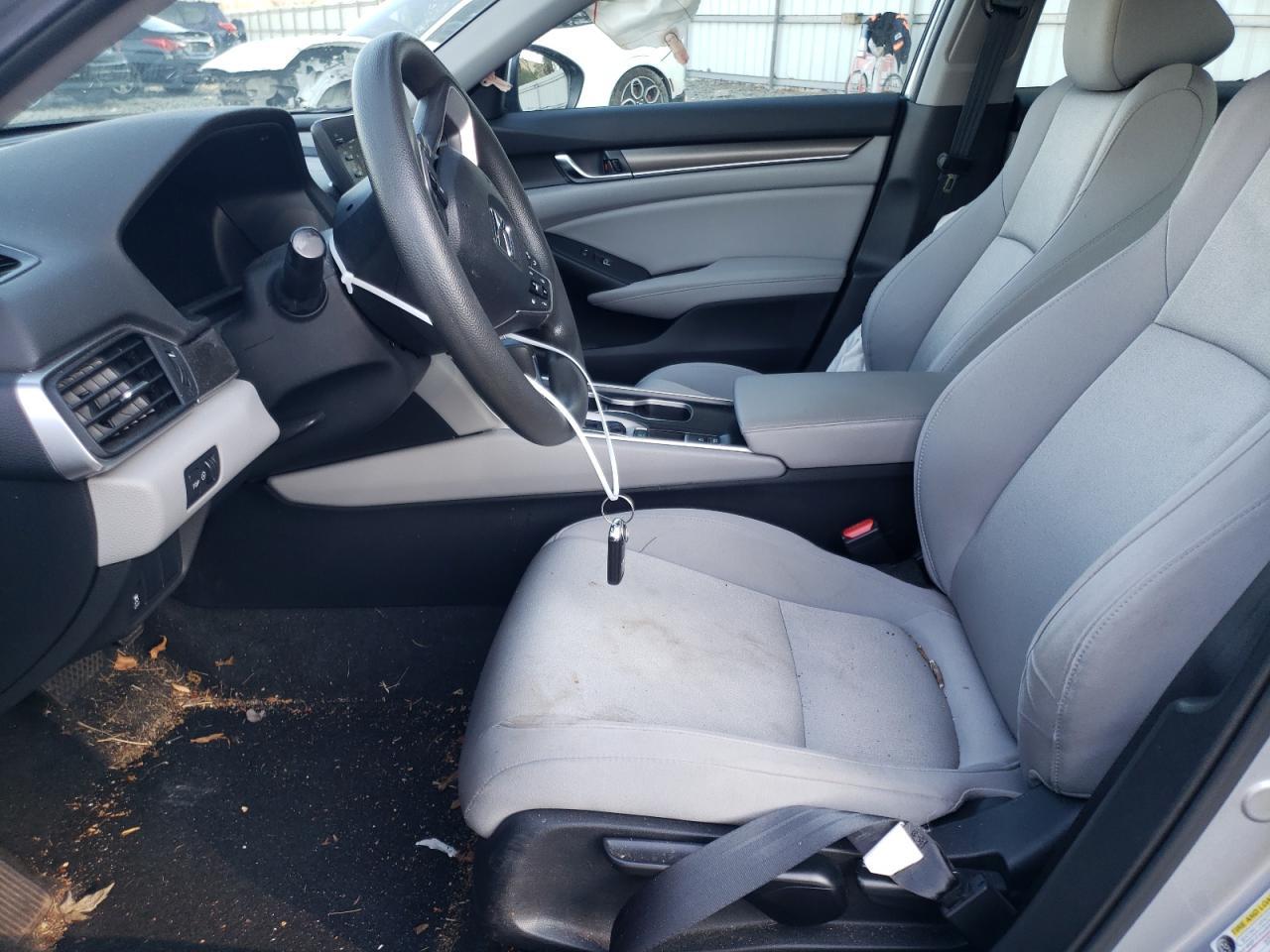 2018 HONDA ACCORD LX - Image 7