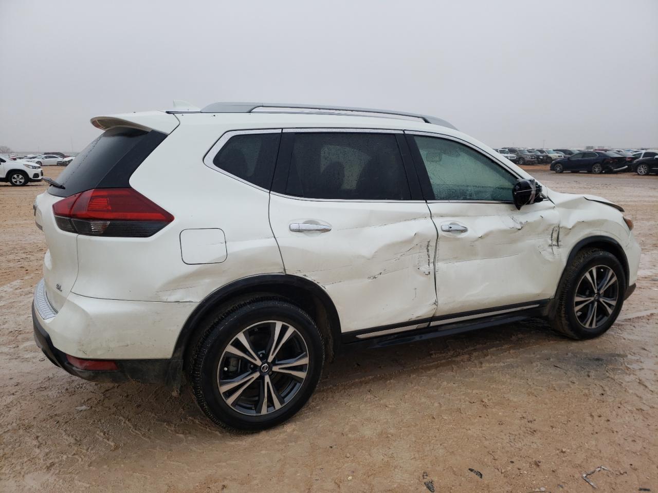 2018 NISSAN ROGUE S - Фото 3