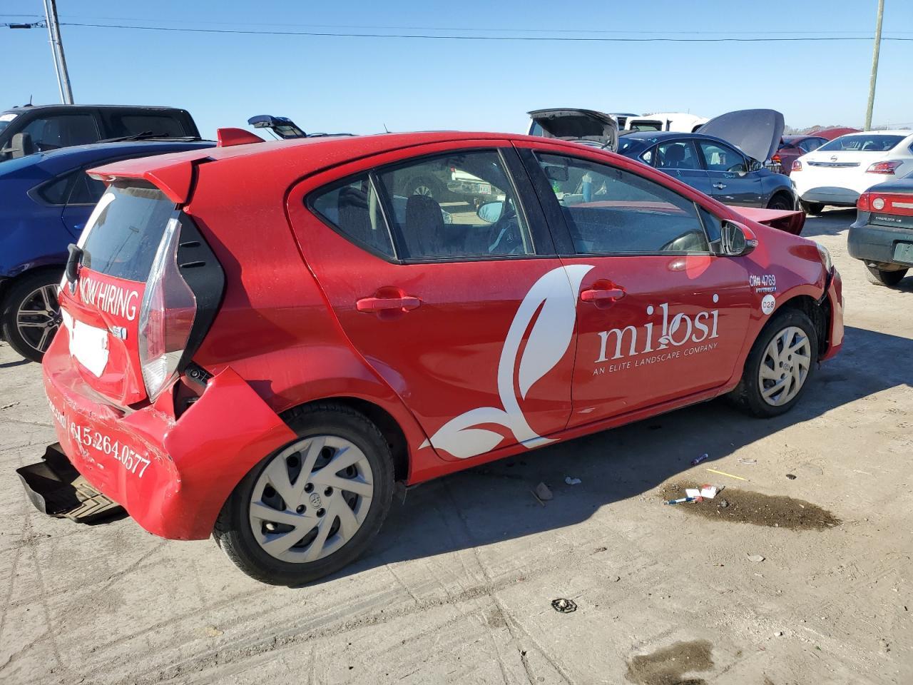 2015 TOYOTA PRIUS C - Фото 3