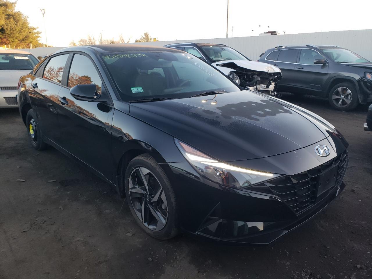 2023 HYUNDAI ELANTRA SE - Фото 4