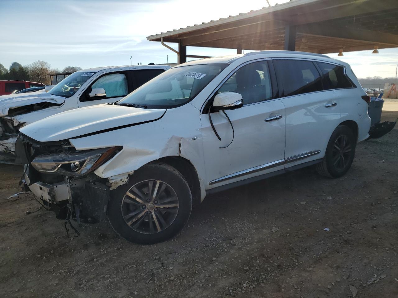 2019 INFINITI QX60 LUXE