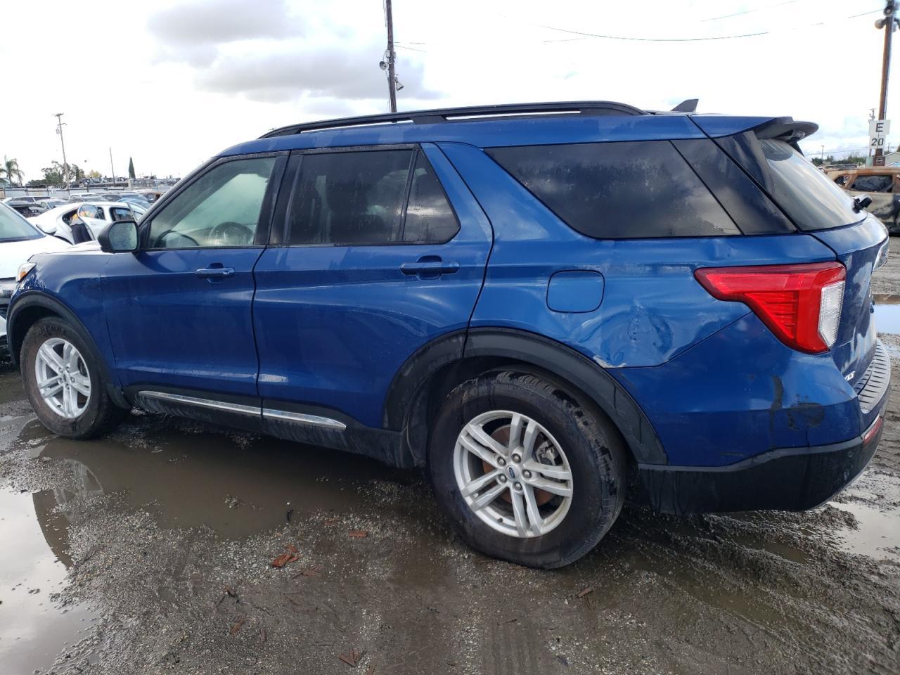 2022 FORD EXPLORER X - Фото 2