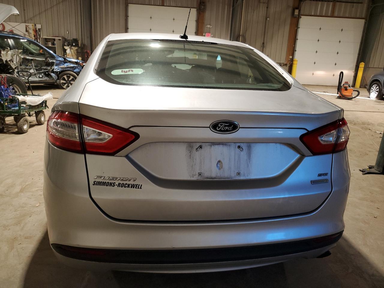 2014 FORD FUSION SE - Image 6