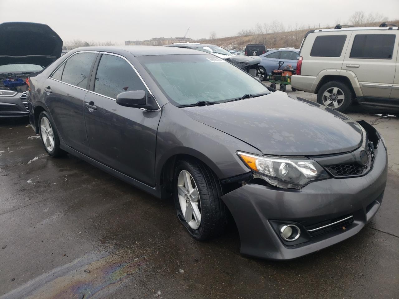 2014 TOYOTA CAMRY L - Image 4