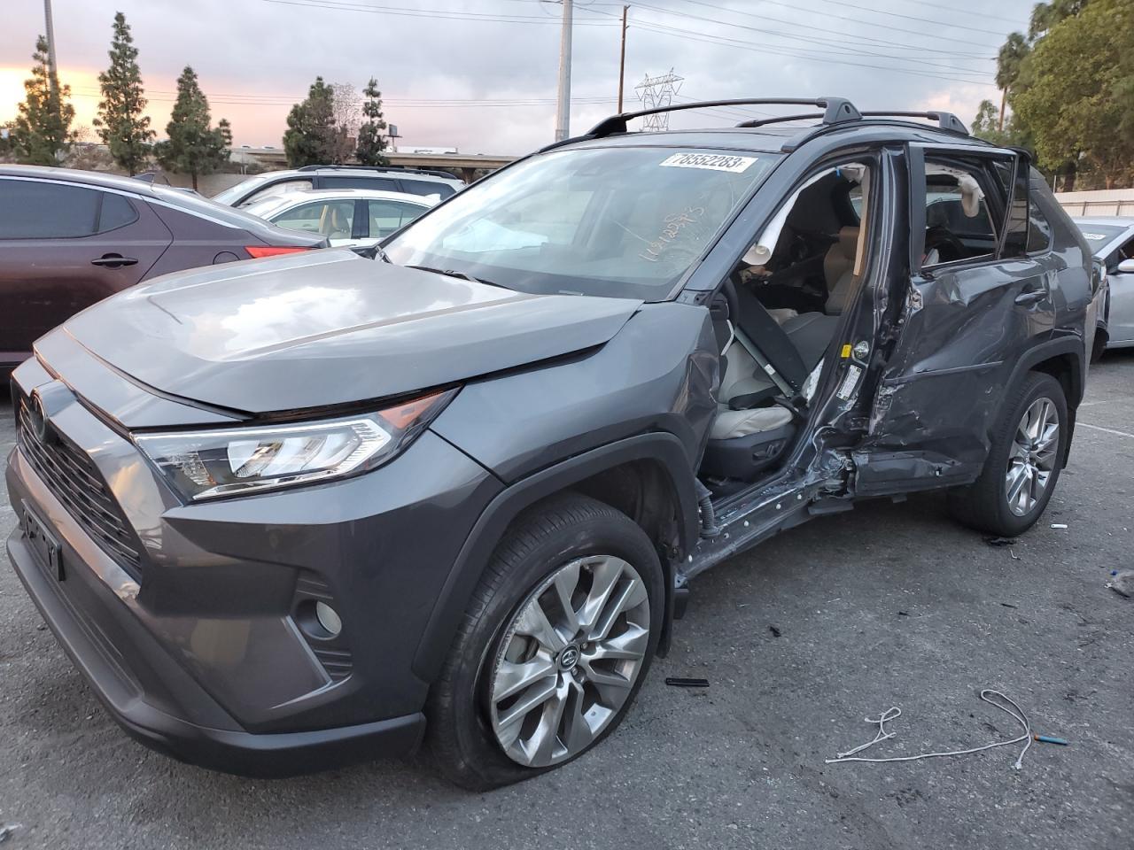 2019 TOYOTA RAV4 XLE P