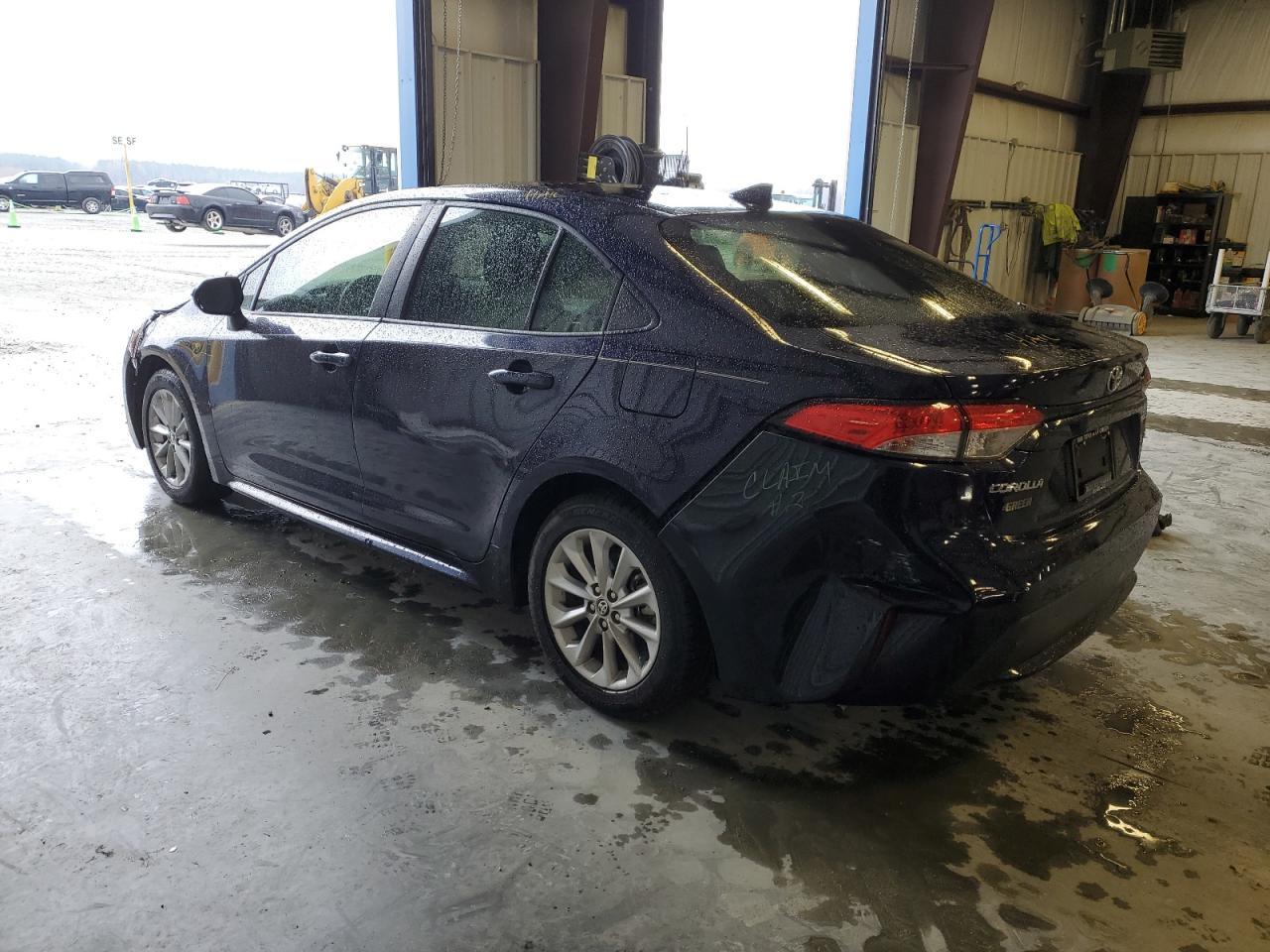 2021 TOYOTA COROLLA LE - Фото 2