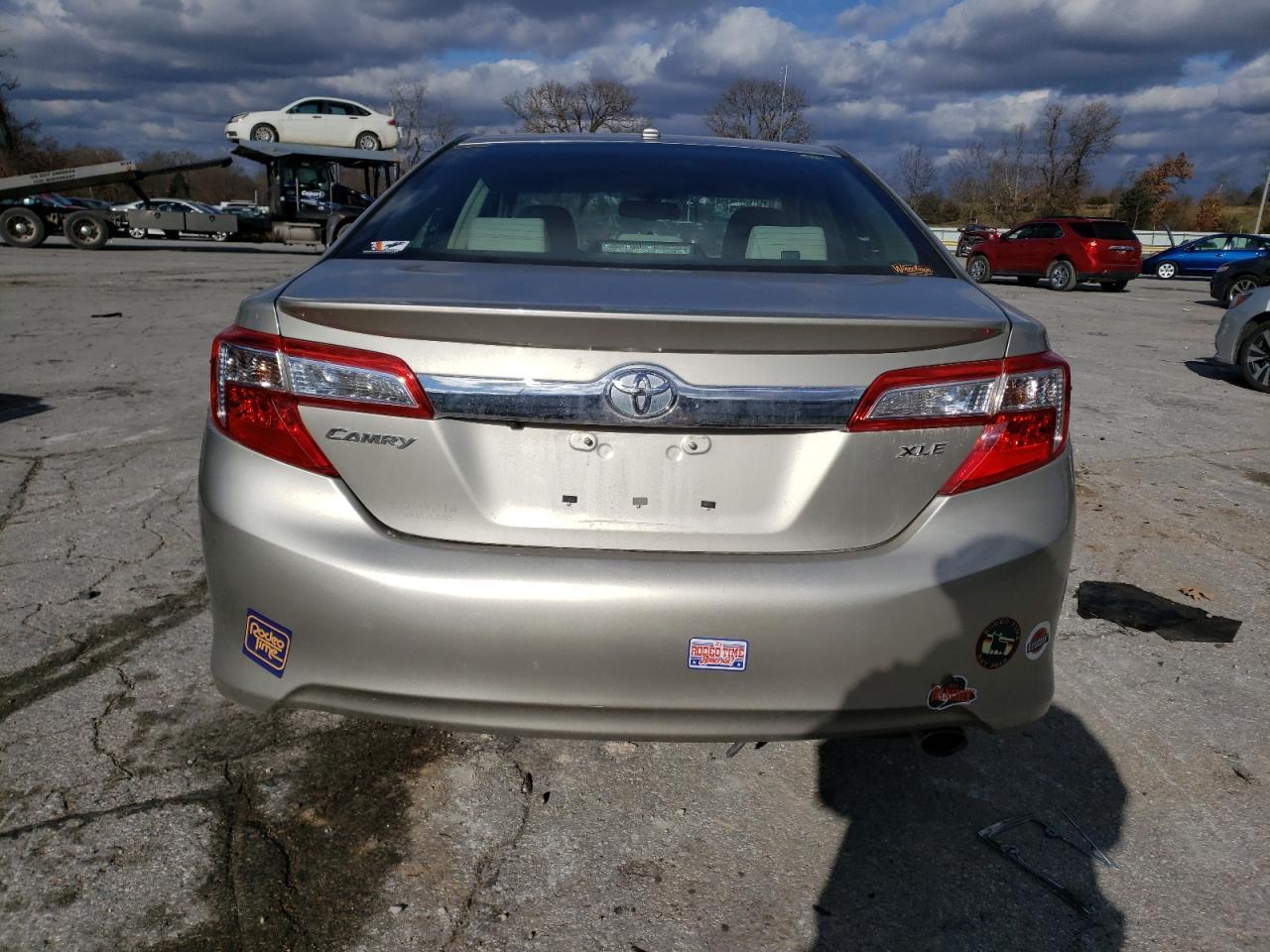 2014 TOYOTA CAMRY L - Фото 6
