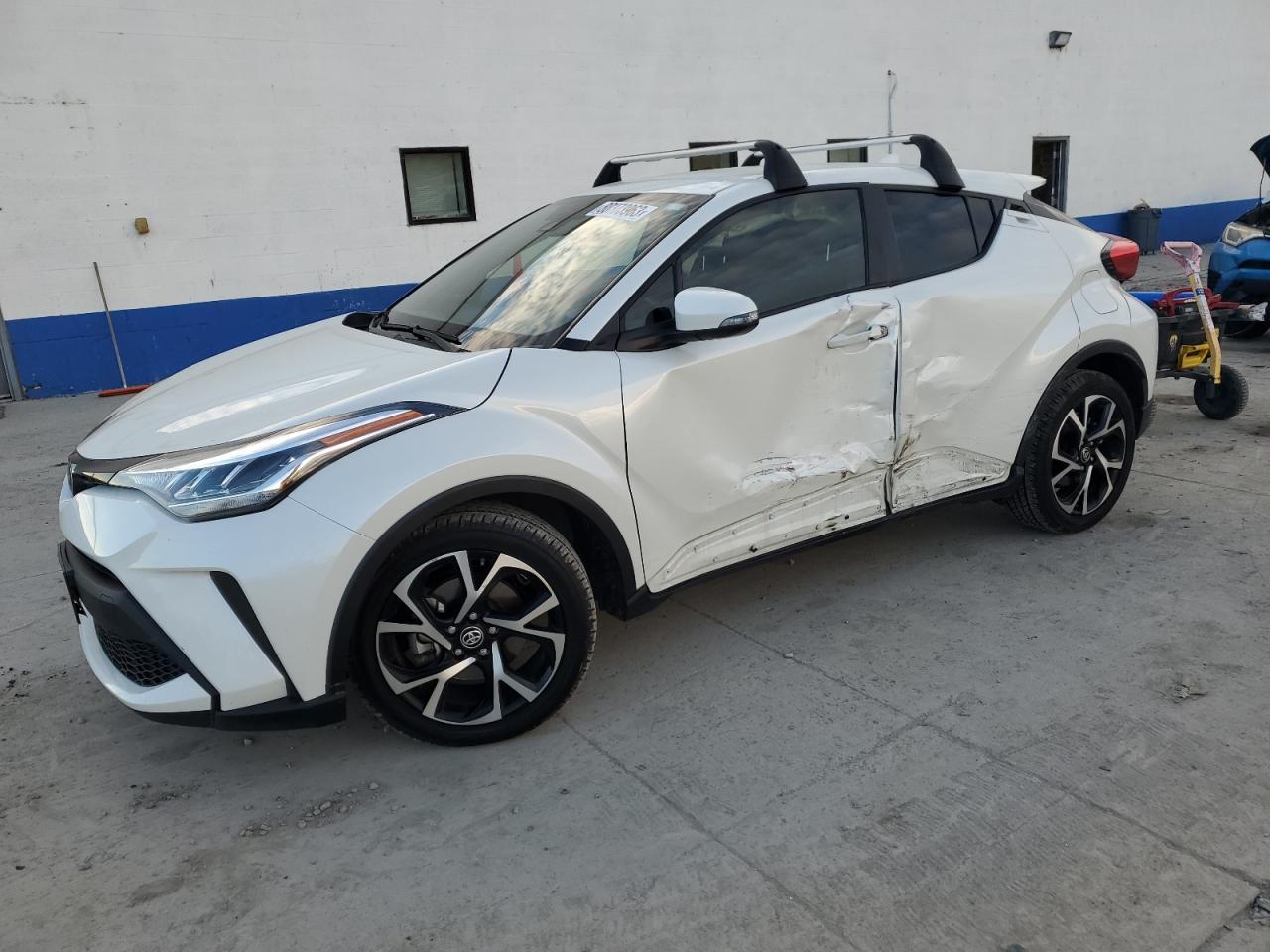 2021 TOYOTA C-HR XLE