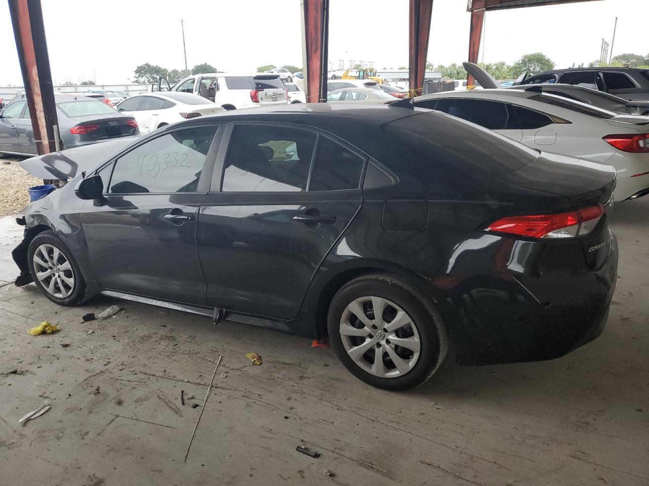 2021 TOYOTA COROLLA LE - Фото 2