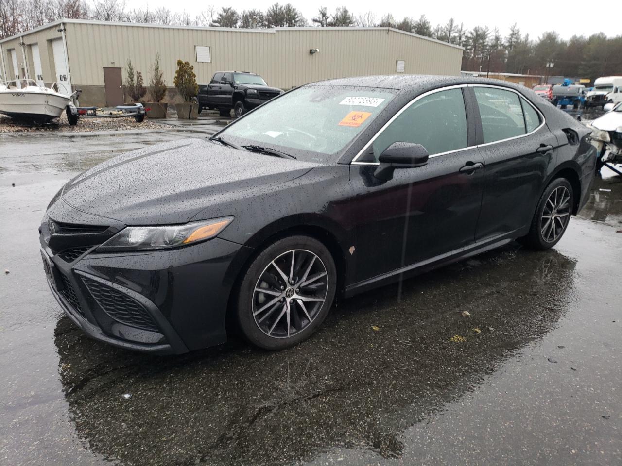 2021 TOYOTA CAMRY SE
