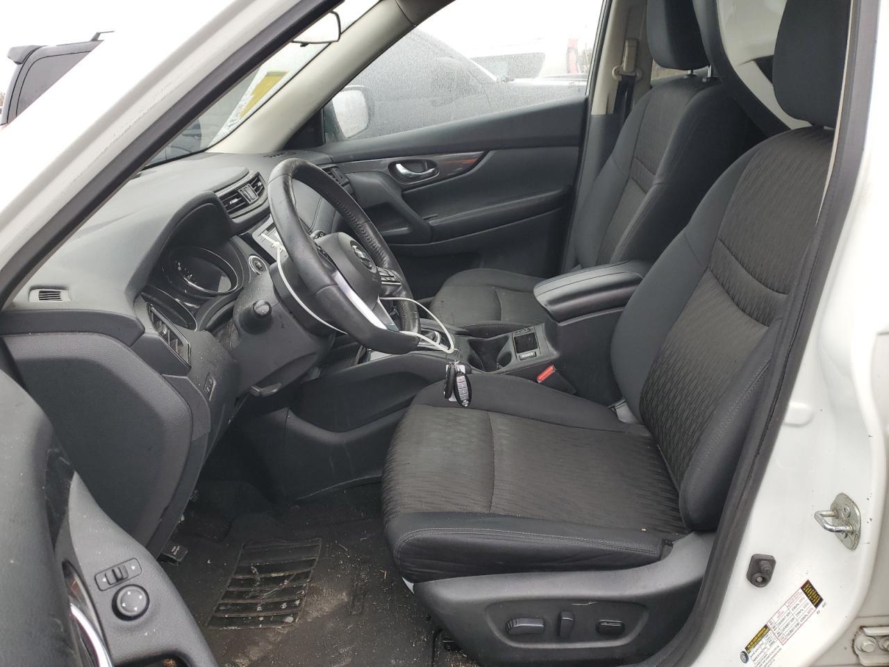 2017 NISSAN ROGUE SV - Фото 7