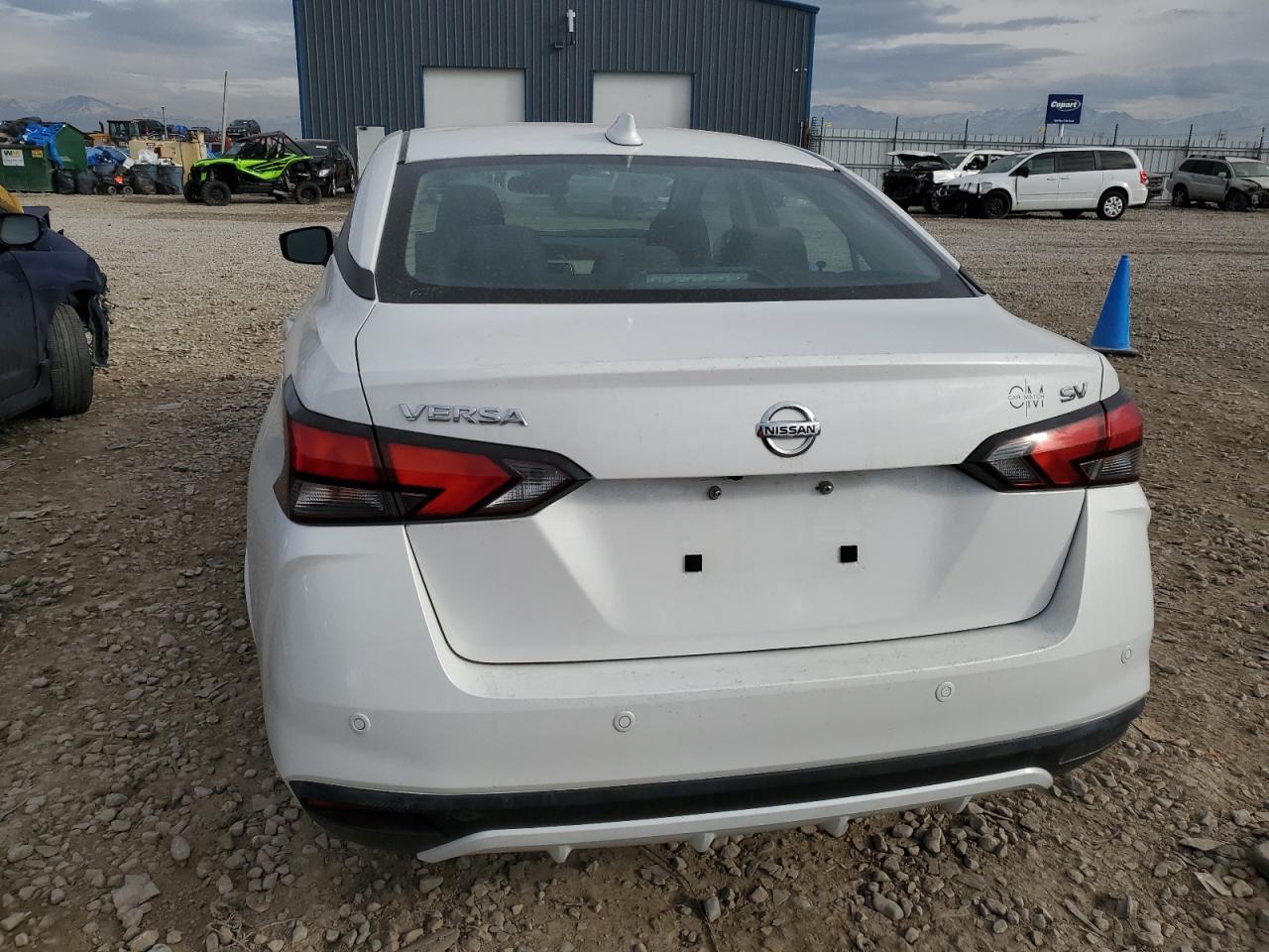 2021 NISSAN VERSA SV - Фото 6