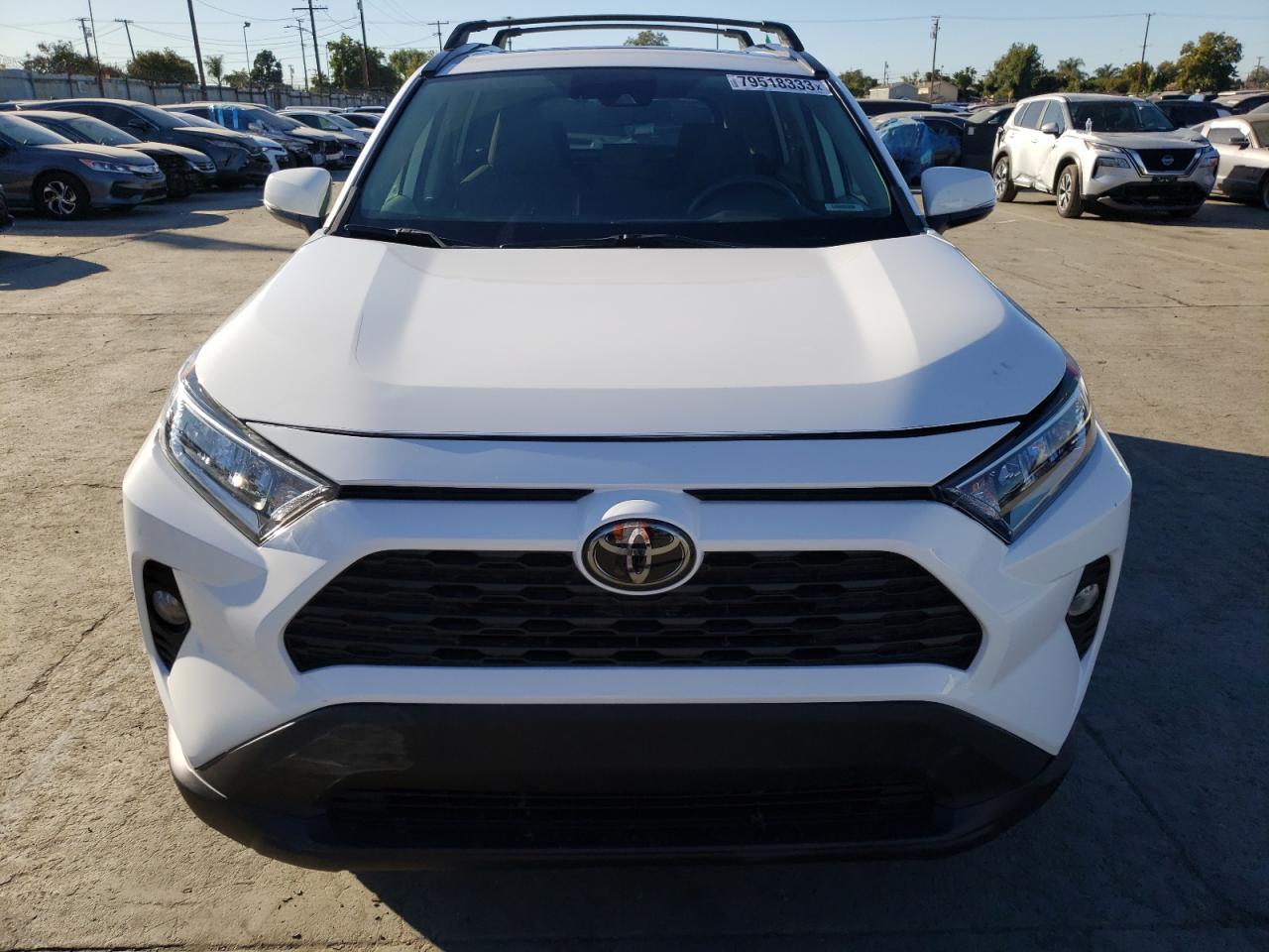 2020 TOYOTA RAV4 XLE - Фото 5