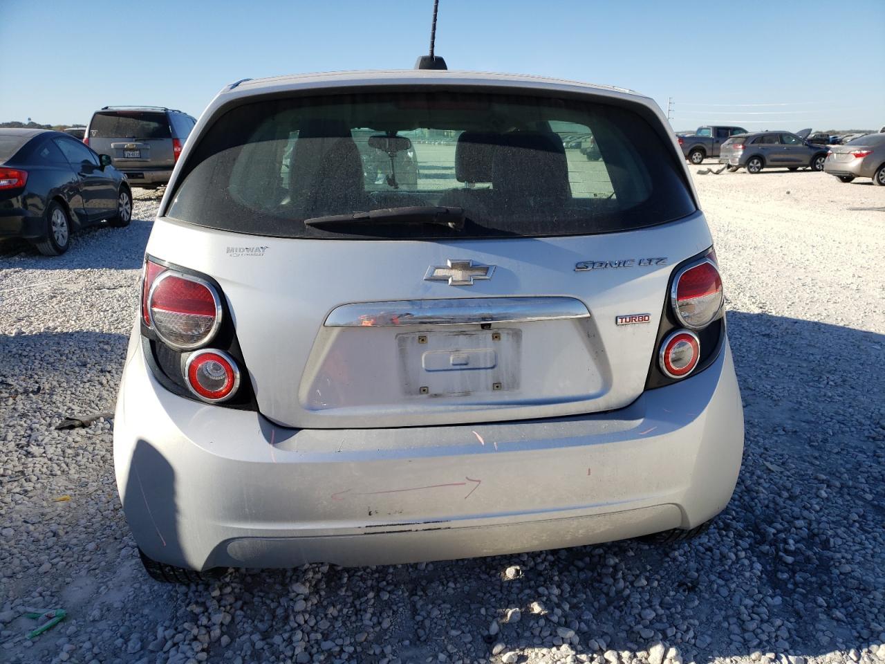 2016 CHEVROLET SONIC LTZ - Фото 6