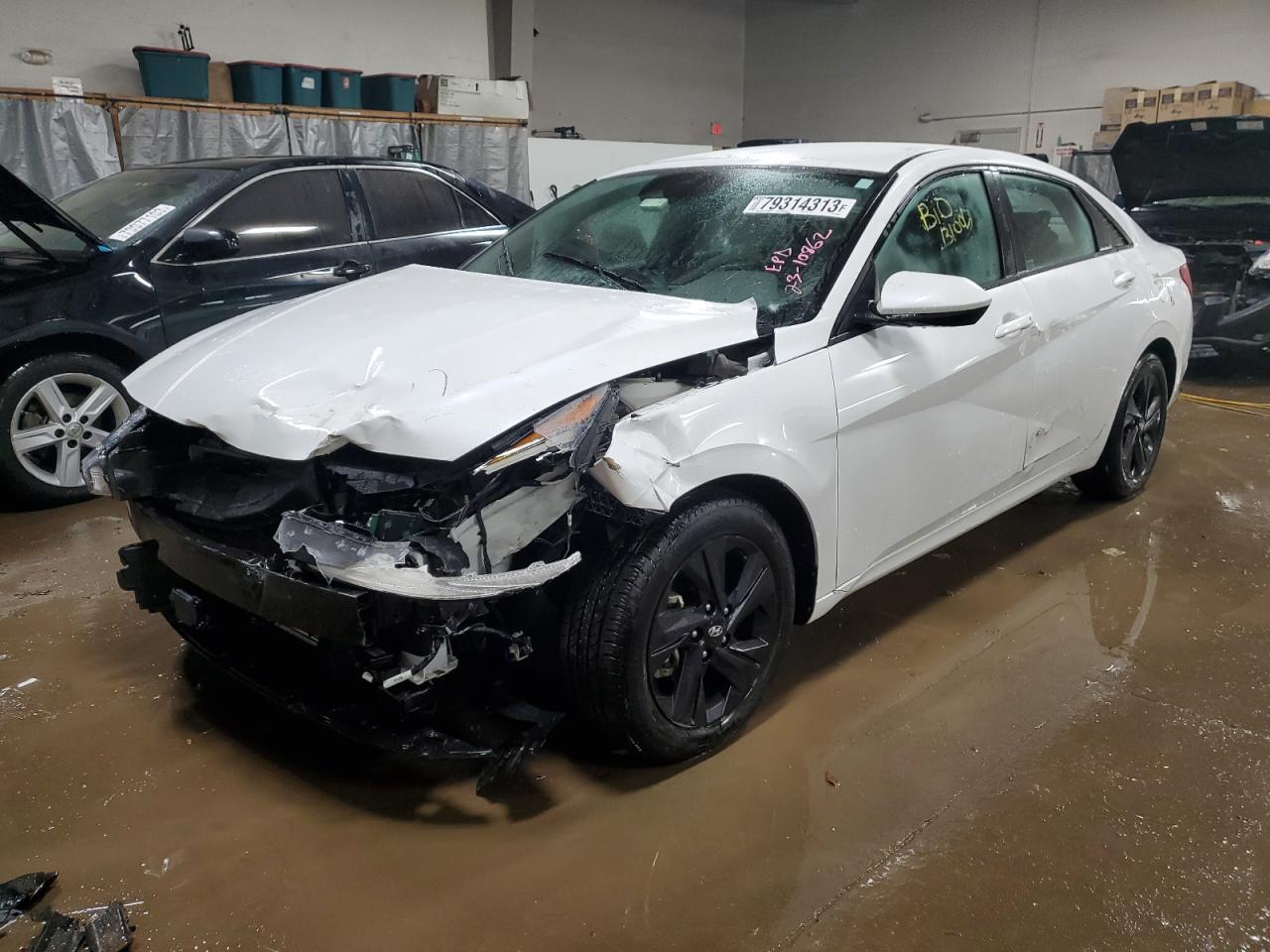 2022 HYUNDAI ELANTRA SE