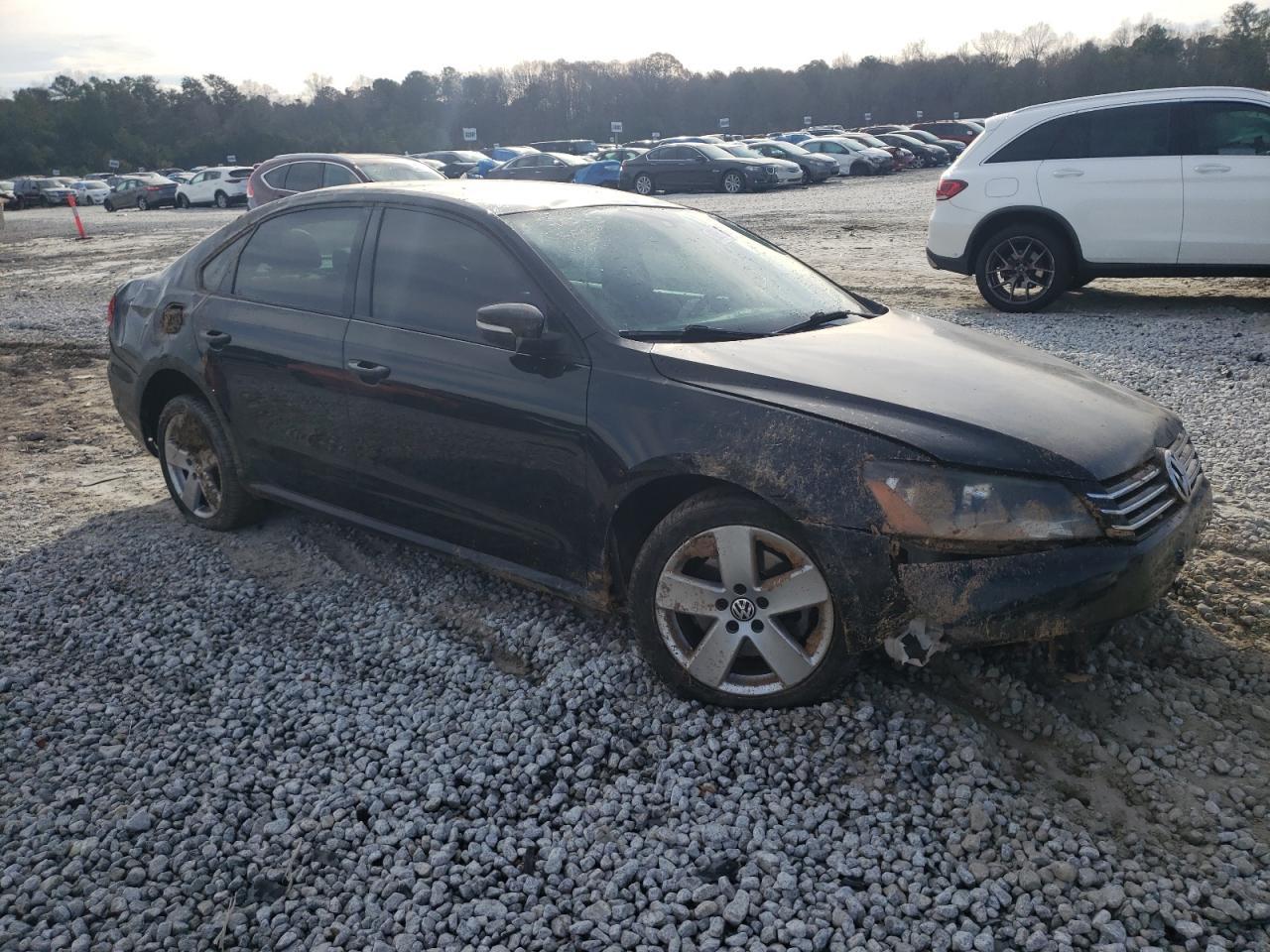 2014 VOLKSWAGEN PASSAT S - Фото 4