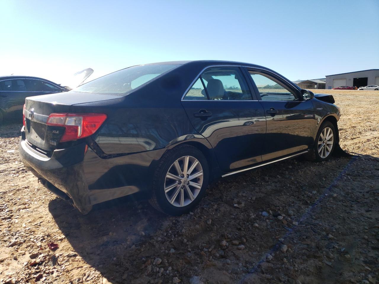 2012 TOYOTA CAMRY HYBR - Фото 3