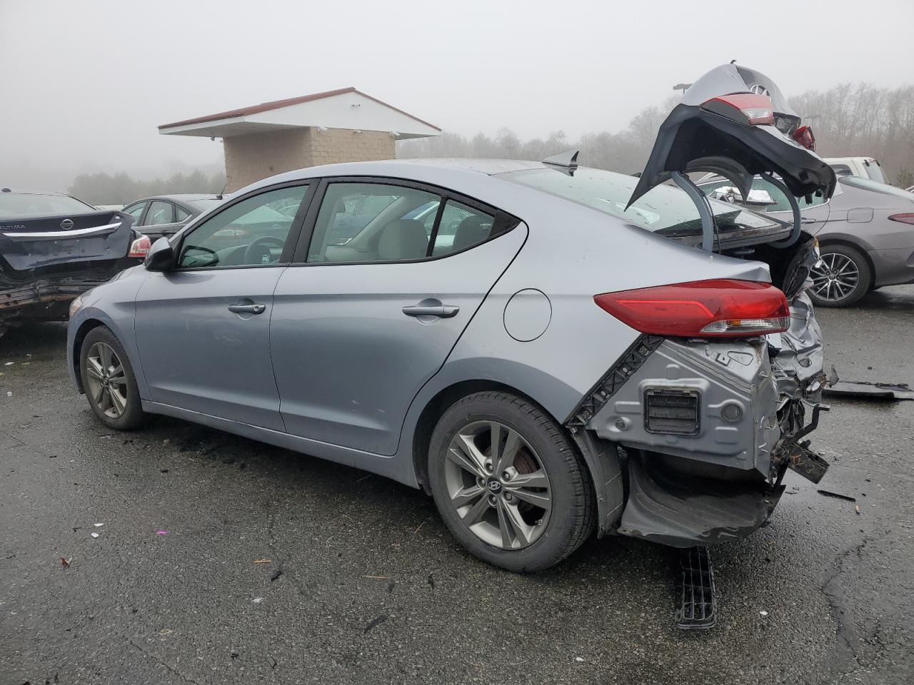 2017 HYUNDAI ELANTRA SE - Фото 2